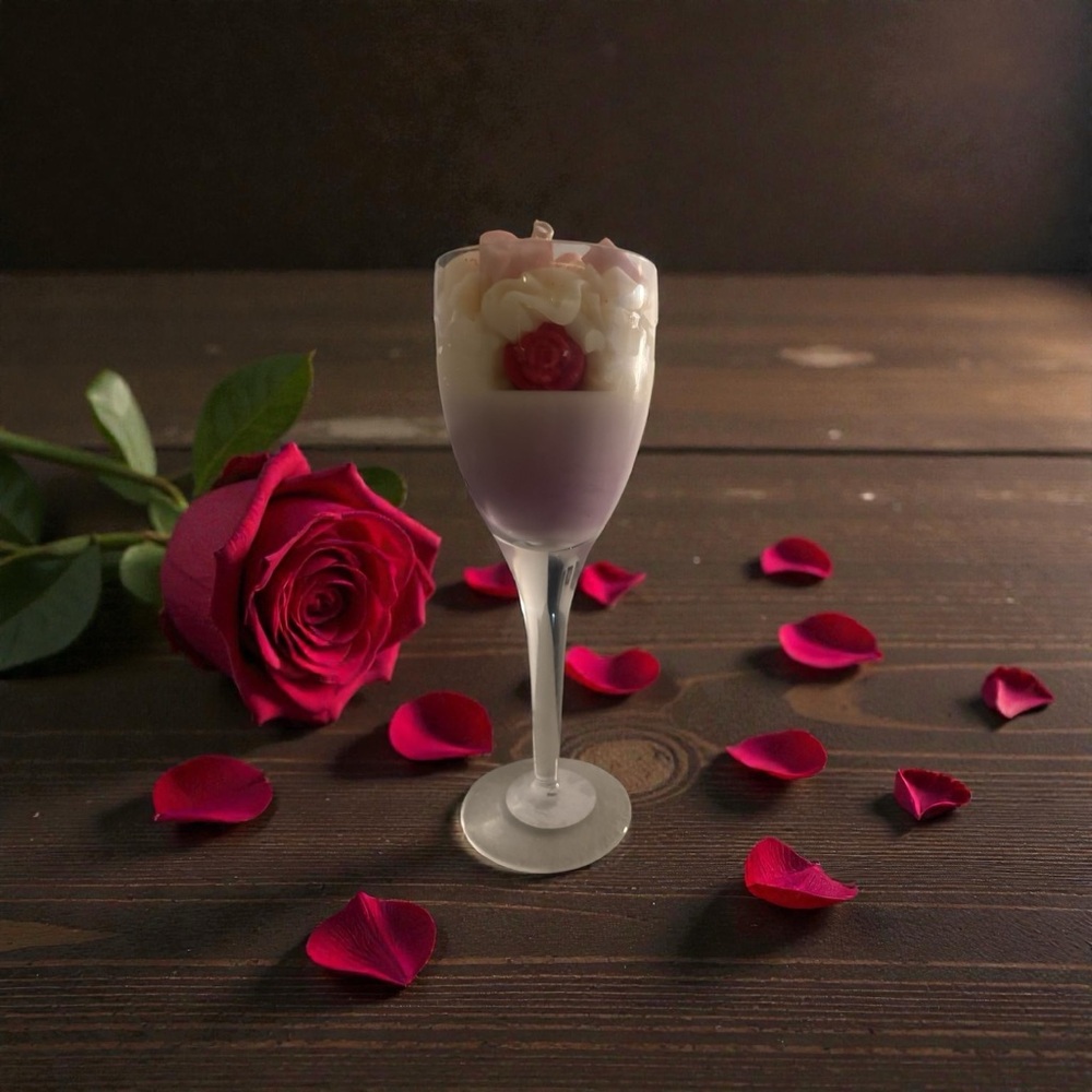 Love spell 24 oz handmade lemon blueberry crumble candle